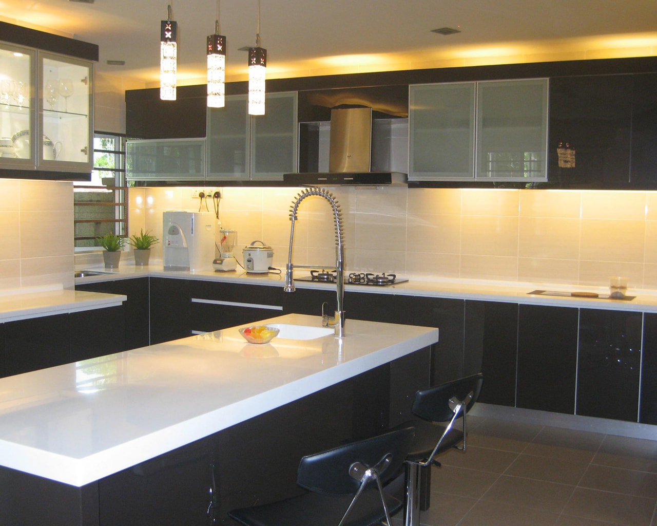 Kitchen Cabinet